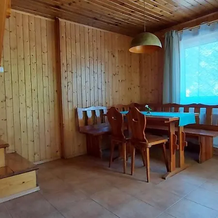 Gesztenyes Apartmanhaz *