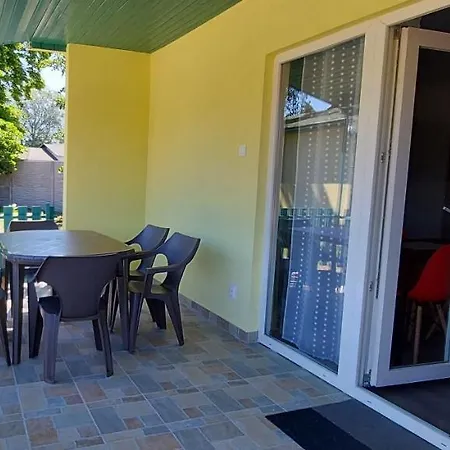 Gesztenyes Apartmanhaz 公寓