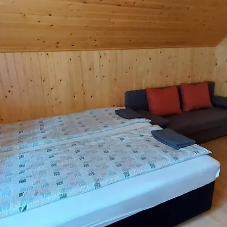 公寓 Gesztenyes Apartmanhaz Tiszaalpar