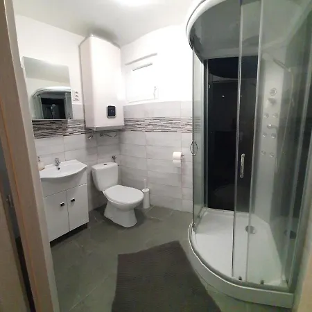 Gesztenyes Apartmanhaz *