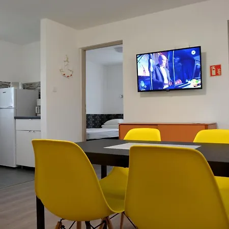 Gesztenyes Apartmanhaz *