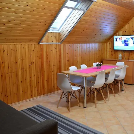 Gesztenyes Apartmanhaz Apartment Tiszaalpar